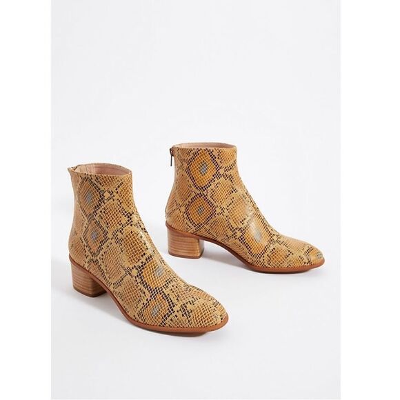 Anthropologie Emmeline Ankle  Snakeskin boots size 36 US 5.5 - Picture 2 of 8